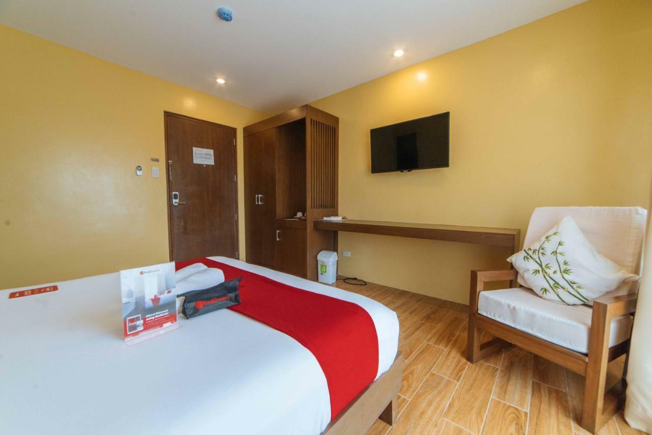 Reddoorz Premium Near Health Centrum Banica Рохас Сити Екстериор снимка