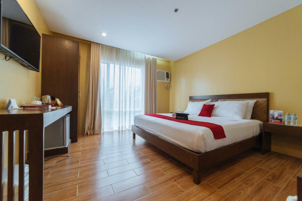 Reddoorz Premium Near Health Centrum Banica Рохас Сити Екстериор снимка