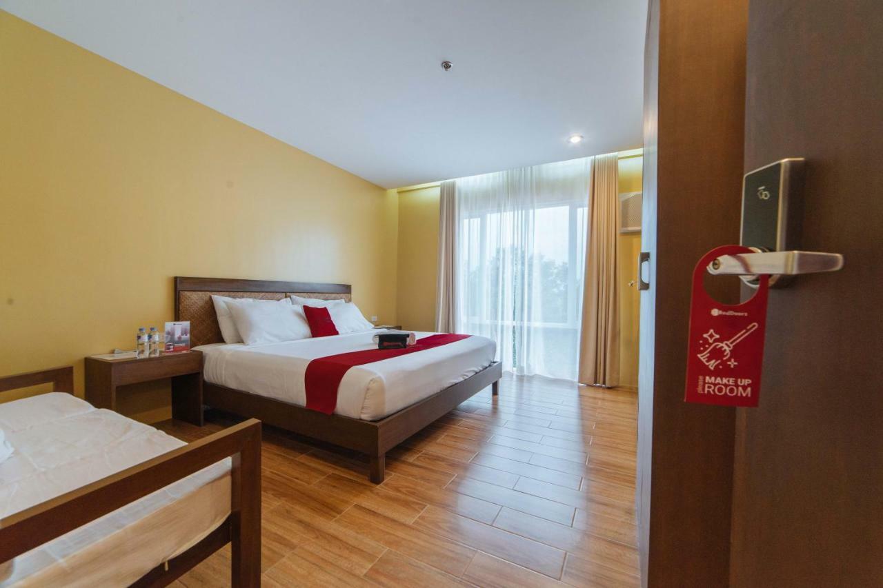 Reddoorz Premium Near Health Centrum Banica Рохас Сити Екстериор снимка