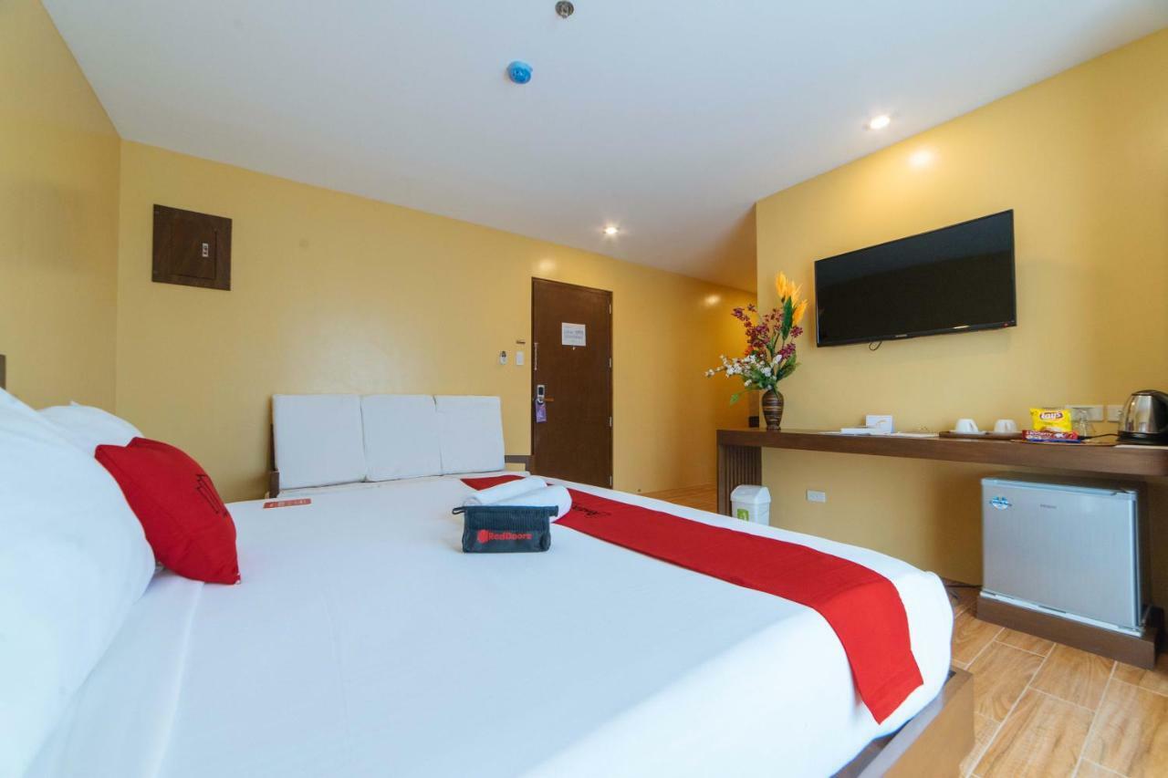 Reddoorz Premium Near Health Centrum Banica Рохас Сити Екстериор снимка