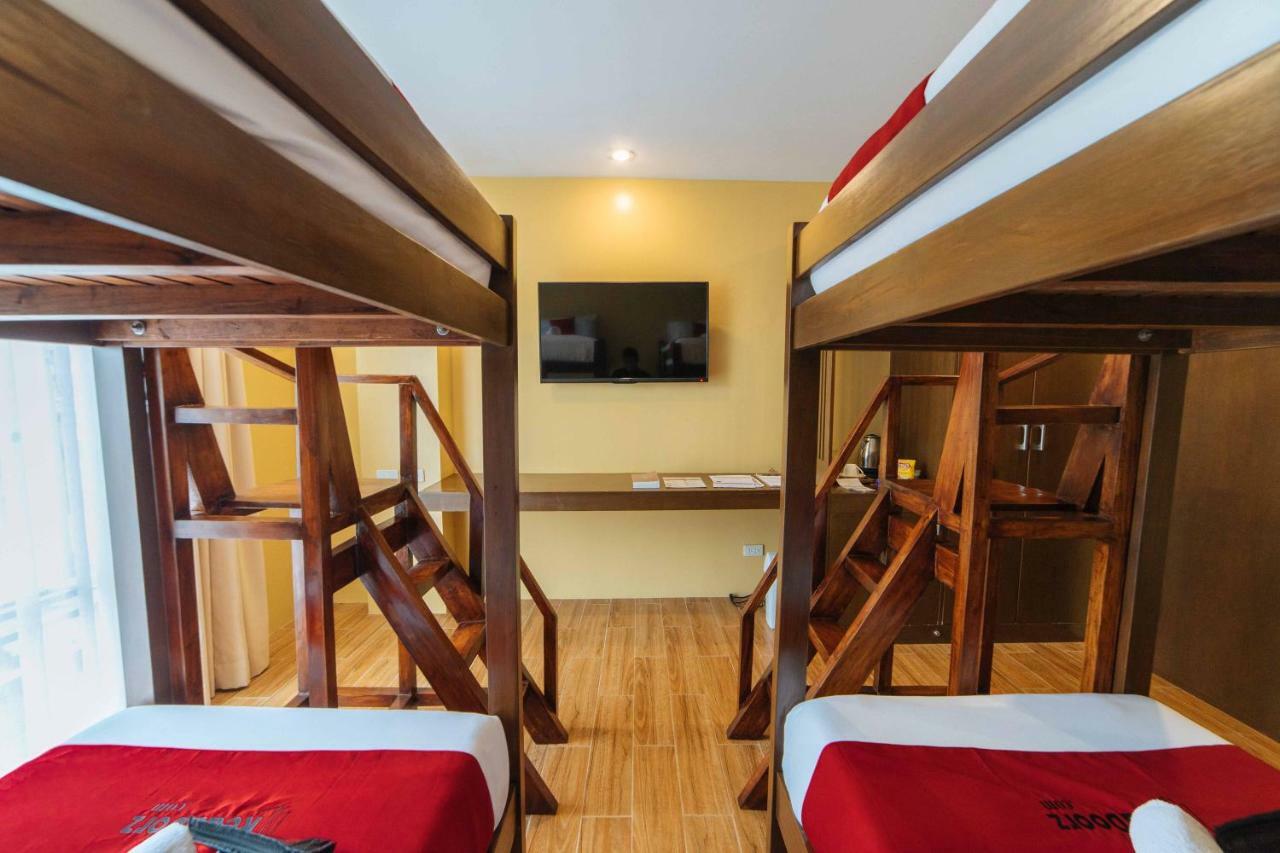 Reddoorz Premium Near Health Centrum Banica Рохас Сити Екстериор снимка